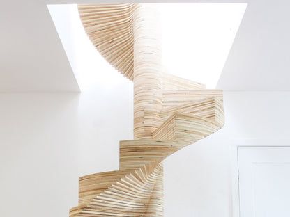 Spirale - Escalier Colimaçon en Bois - DIY